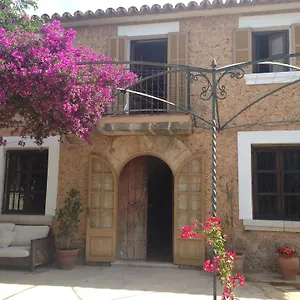 2* Hostel Residencial Rustic Lau